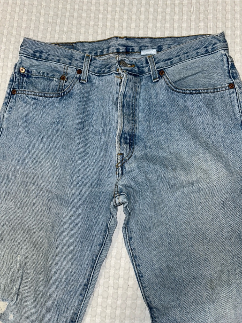 ⁠Vintage Levis 501 Jeans 90s Y2K 100% Cotton Straight Leg Faded Blue 34x34⁠
